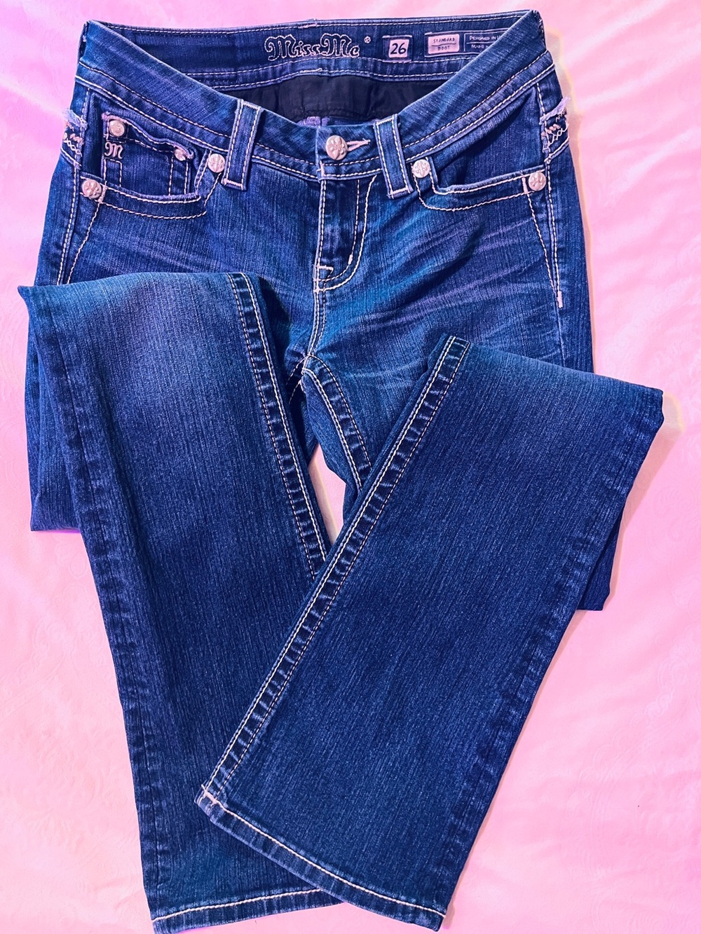 Miss Me Low Rise 35” inseam!